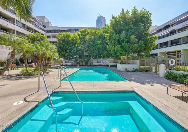24th image of 121 S Hope St #408, Los Angeles, CA 90012 | MLS# P1-27188