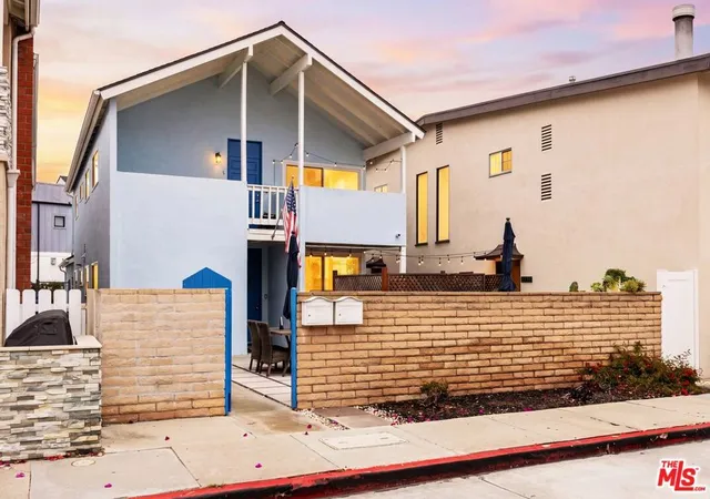 Homes for sale in Newport Beach, CA | 211 Cypress St, Newport Beach, CA 92661 | MLS# 26833345