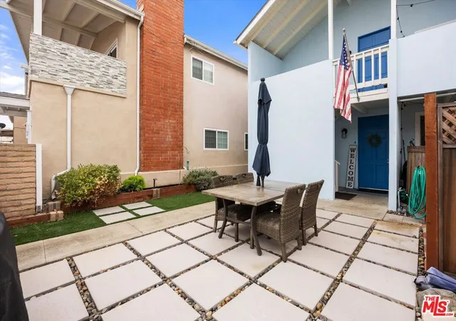 Homes for sale in Newport Beach, CA | 211 Cypress St, Newport Beach, CA 92661 | MLS# 26833345
