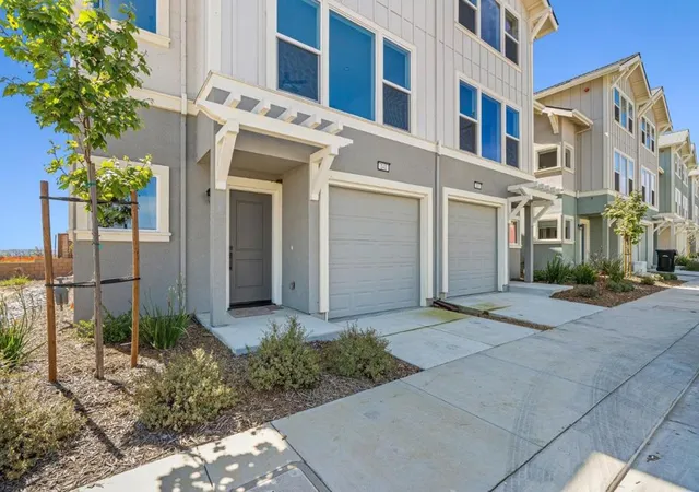 Photo 1 of Multi family home for sale at 141 Skyline Vista Way, Watsonville, CA 95076 | MLS# ML82047554 | Listing updated on 2026-10-12
