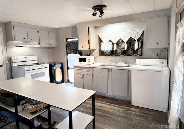 5th image of 22325 Us Hwy 18 #33, Apple Valley, CA 92308 | MLS# HD26106660