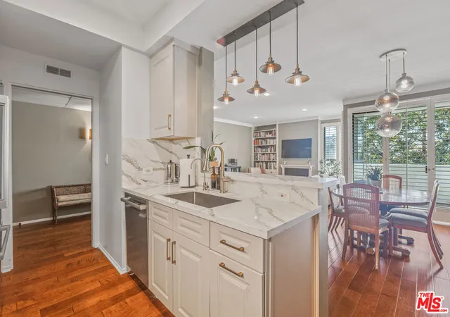 Homes for sale in Los Angeles, CA | 12115 San Vicente Blvd #303, Los Angeles, CA 90049 | MLS# 26834743