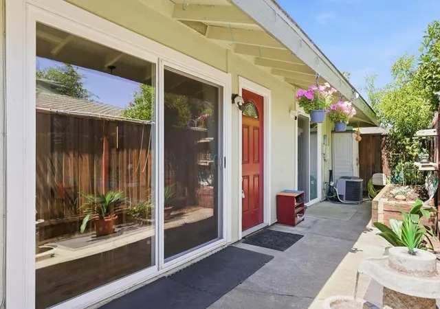 1st image of 5561 Roundtree Ter, Fremont, CA 94538 | MLS# ML82047567