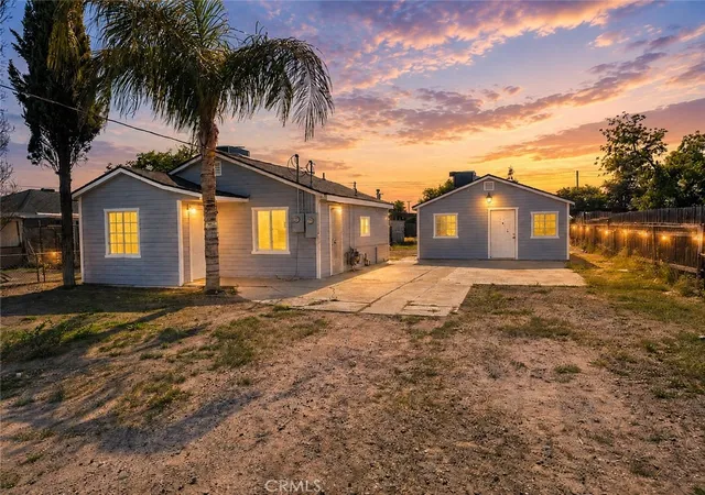 1st image of 2403 S I, Bakersfield, CA 93304 | MLS# IV26106767