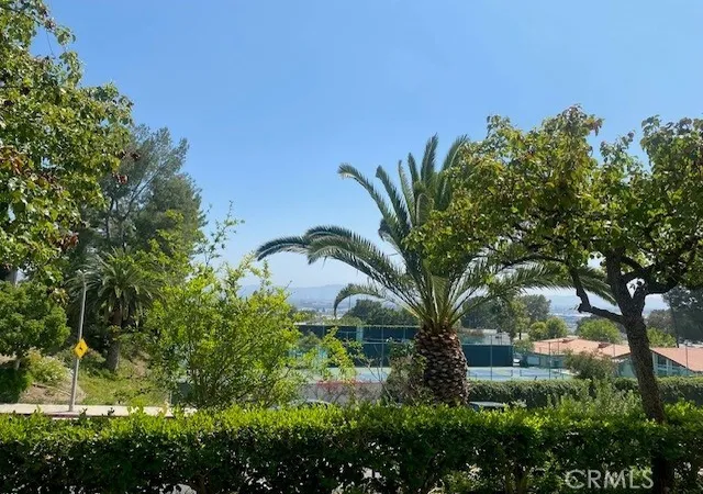 3rd image of 9562 Via Bernardo, Burbank, CA 91504 | MLS# BB26103480