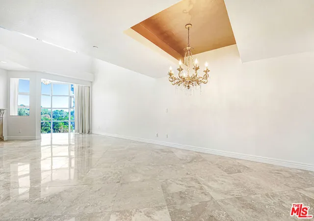 Homes for sale in Los Angeles, CA | 171 N Church Ln, Los Angeles, CA 90049