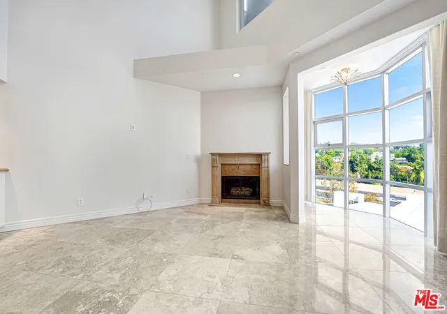 Homes for sale in Los Angeles, CA | 171 N Church Ln, Los Angeles, CA 90049
