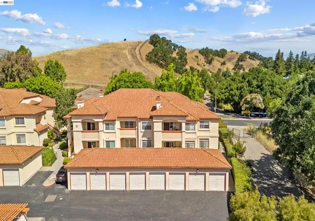 Homes for sale in Dublin, CA | 7145 Dublin Meadows St #D, Dublin, CA 94568 | MLS# 41135049