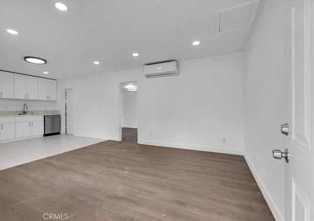 3rd image of 6591 Ocotillo Ave, 29 Palms, CA 92277 | MLS# JT26099082