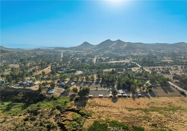Homes for sale in Agua Dulce, CA | 32944 Agua Dulce Canyon, Agua Dulce, CA 91390 | MLS# SR26106629