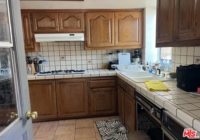 Photo 4 of Multi family home for sale at 9278 Kewen Ave, Sun Valley, CA 91352 | MLS# 26835013 | Listing updated on 2026-05-23