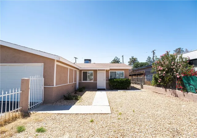 Homes for sale in Barstow, CA | 1912 Sunset St, Barstow, CA 92311 | MLS# HD26106863