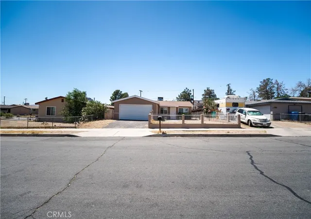 3rd image of 1912 Sunset St, Barstow, CA 92311 | MLS# HD26106863