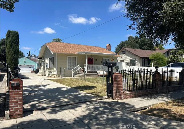 Photo 1 of Multi family home for sale at 67 N Oak, Pasadena, CA 91107 | MLS# WS26105069 | Listing updated on 2026-06-05