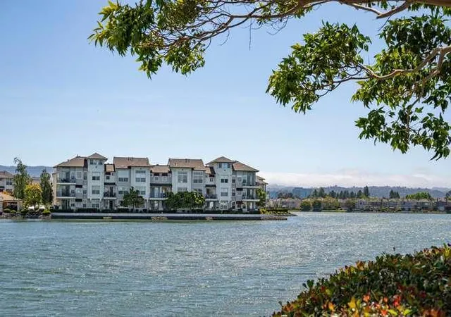 Homes for sale in Redwood City, CA | 300 Baltic Circle, Redwood City, CA 94065 | Houzeo
