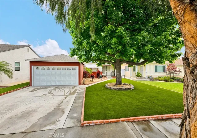 Homes for sale in Lakewood, CA | 4432 Iroquois, Lakewood, CA 90713 | MLS# OC26104510