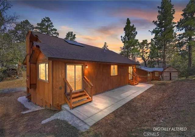 3rd image of 415 Vista, Sugarloaf, CA 92386 | MLS# IG26107101