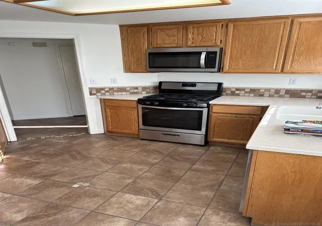 10th image of 1256 Upland Hills Dr South, Upland, CA 91786 | MLS# 260011950SD