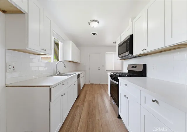Photo 3 of Sale Pending at 7738 Farralone, Canoga Park, CA 91304 | MLS# OC26104138 | Listing updated on 2026-10-04