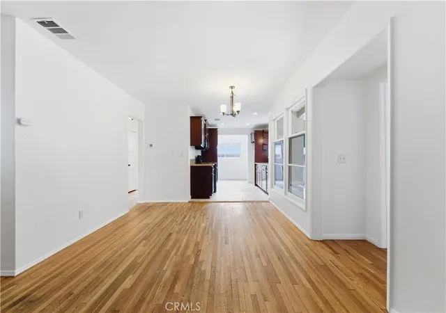 4th image of 18166 Keswick St, Reseda, CA 91335 | MLS# OC26104374