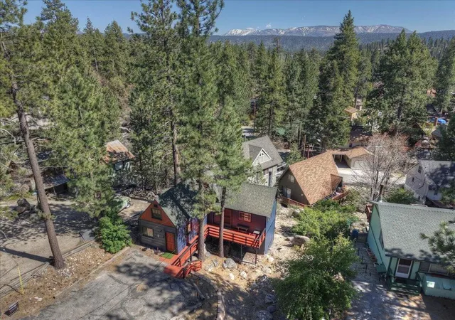 33rd image of 39187 Arapahoe Rd, Fawnskin, CA 92333 | MLS# 219147986DA