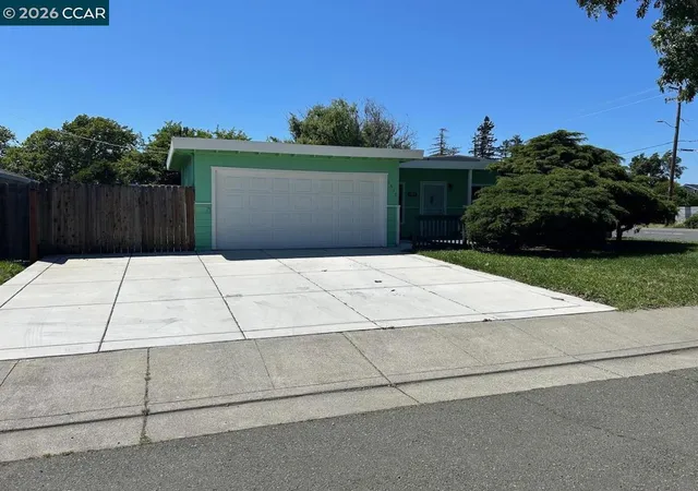Homes for sale in Fairfield, CA | 1517 Garfield St, Fairfield, CA 94533 | MLS# 41135085
