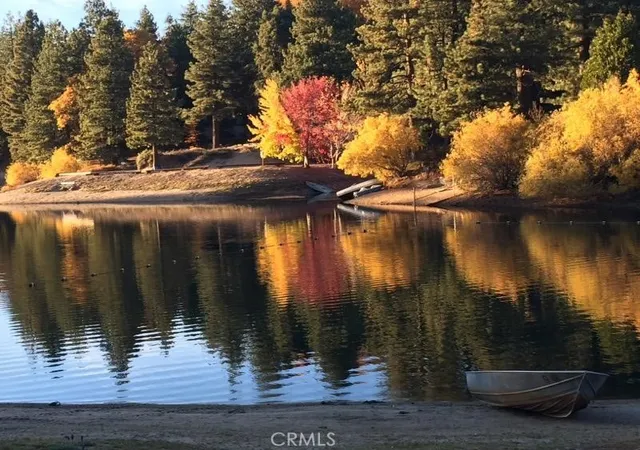 3rd image of 33429 Robin Dr, Green Valley Lake, CA 92341 | MLS# IG26107182