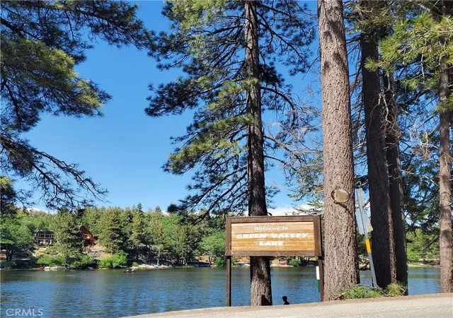 4th image of 33429 Robin Dr, Green Valley Lake, CA 92341 | MLS# IG26107182