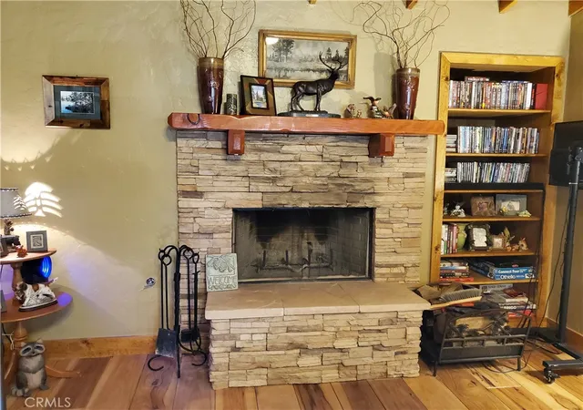 5th image of 33429 Robin Dr, Green Valley Lake, CA 92341 | MLS# IG26107182