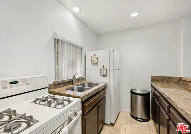 40th image of 441 E San Jose Ave #209, Burbank, CA 91501 | MLS# 26834713