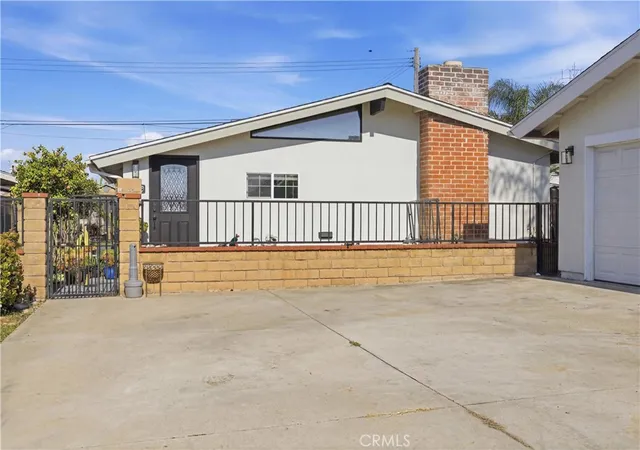 Homes for sale in Anaheim, CA | 10652 Thomas, Anaheim, CA 92804 | MLS# DW26106893