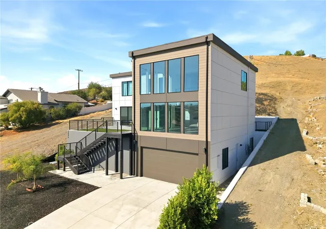 Photo 2 of Single family home for sale at 28896 Vacation Dr, Canyon Lake, CA 92587 | MLS# CV26107079 | Listing updated on 2026-09-05