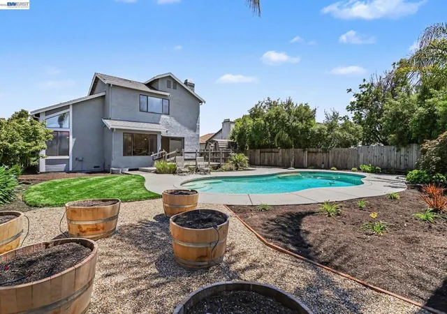2nd image of 115 Heartford Way, American Canyon, CA 94503 | MLS# 41135114
