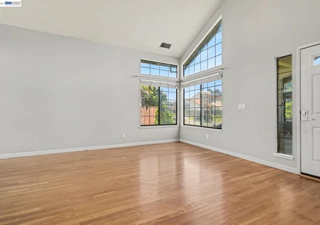 33rd image of 115 Heartford Way, American Canyon, CA 94503 | MLS# 41135114