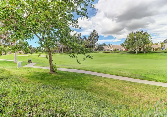 Photo 2 of Condo for sale at 189 Encantado Cyn, Rancho Santa Margarita, CA 92688 | MLS# OC26090580 | Listing updated on 2026-08-31