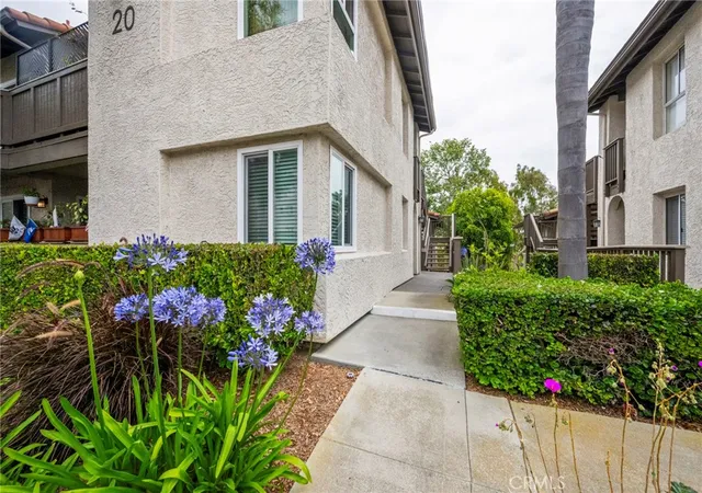 Listing Photo 4 - Condo for sale in building located at 20 Corniche Dr, Dana Point, CA 92629 - Unit #H