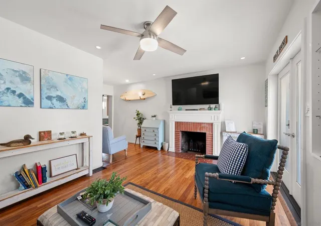 5th image of 732 Deal Court #A, San Diego, CA 92109 | MLS# 260011971SD
