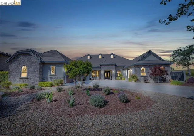 Photo 3 of Single family home for sale at 1976 Oak Crk, Copperopolis, CA 95228 | MLS# 41129686 | Listing updated on 2026-10-10