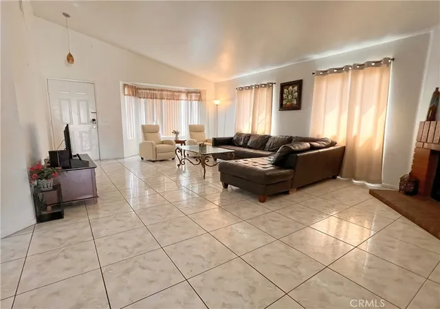 5th image of 8340 Pampas, Fontana, CA 92335 | MLS# IV26107429