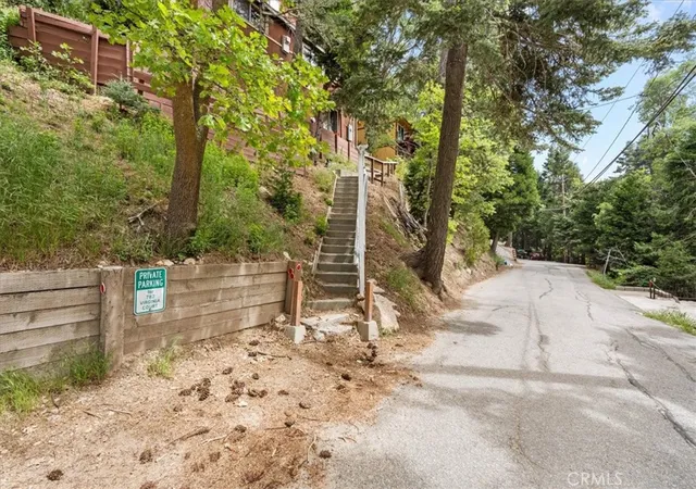 Homes for sale in Lake Arrowhead, CA | 782 Virginia Ct, Lake Arrowhead, CA 92352 | MLS# IG26102624