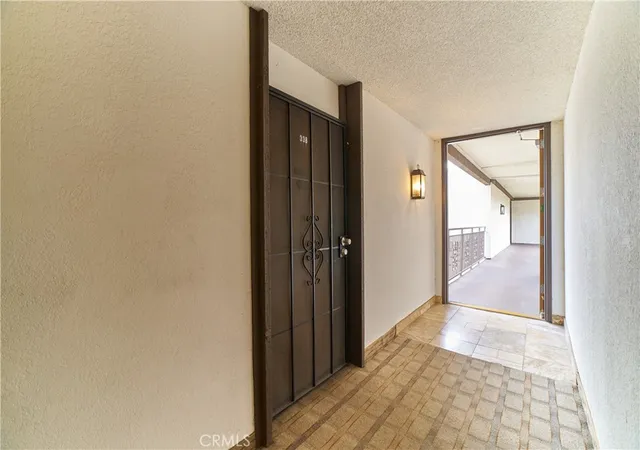 2nd image of 525 S Ardmore #338, Los Angeles, CA 90020 | MLS# PW26107490