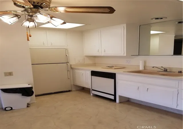 3rd image of 1300 Weeburn Rd #30E, Seal Beach, CA 90740 | MLS# PW26107590