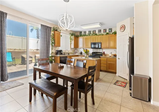 5th image of 11643 Raptor Ln, Desert Hot Springs, CA 92240 | MLS# TR26107254