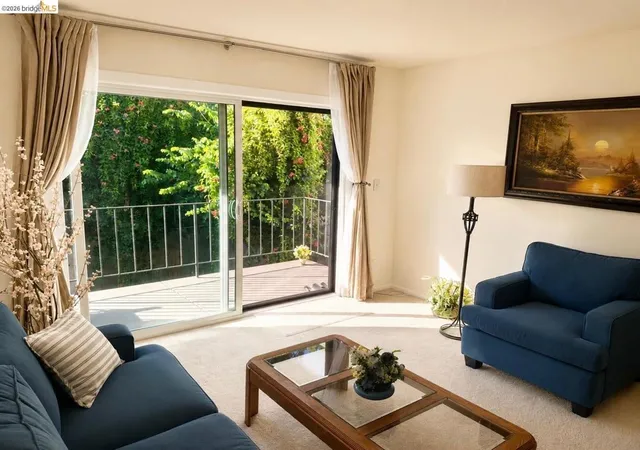 Homes for sale in Oakland, CA | 625 El Dorado Ave #204, Oakland, CA 94611 | MLS# 41135136