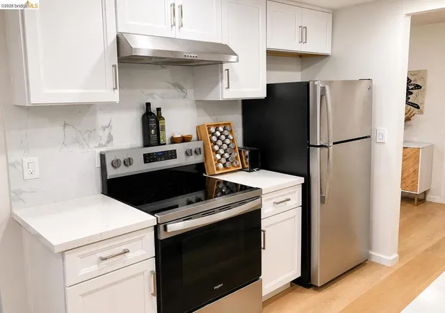 Homes for sale in Oakland, CA | 8761 Mountain Blvd #11, Oakland, CA 94605 | MLS# 41135137