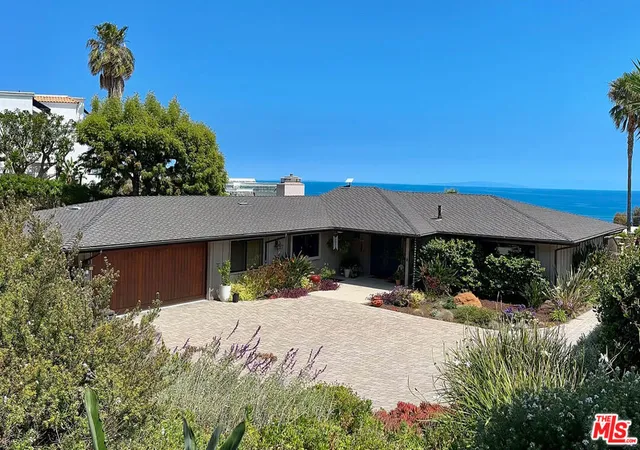 Homes for sale in Malibu, CA | 6306 Via Cataldo St, Malibu, CA 90265 | MLS# 26835337
