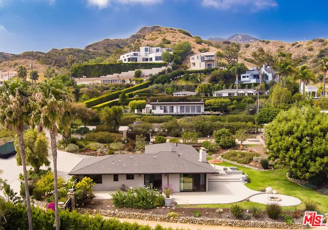 Homes for sale in Malibu, CA | 6306 Via Cataldo St, Malibu, CA 90265 | MLS# 26835337