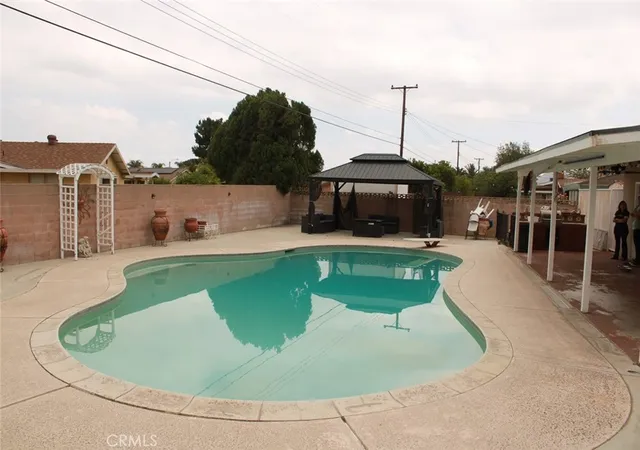 4th image of 9081 Tangelo, Fontana, CA 92335 | MLS# IV26099550