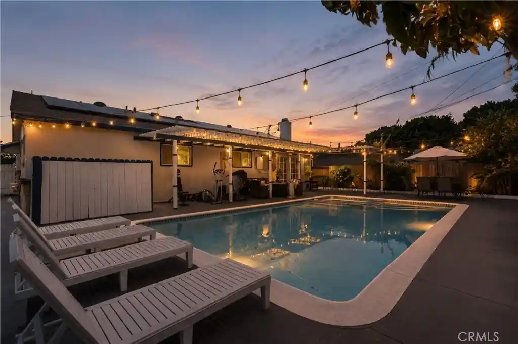 Listing Photo 1 - Condo for sale in 16842 16846 Lucia Ln located at 16842 16846 Lucia Ln, Huntington Beach, CA 92647 - Unit 16842 16846 Lucia Ln
