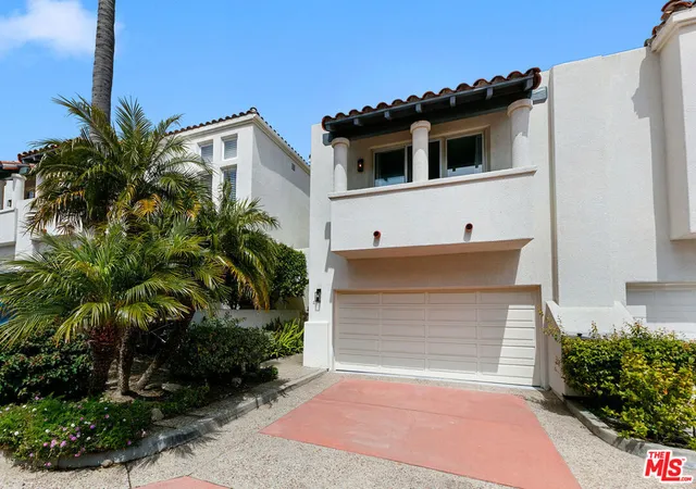 Photo 2 of Condo for sale at 6435 Zumirez Dr #9, Malibu, CA 90265 | MLS# 26835211 | Listing updated on 2026-06-15